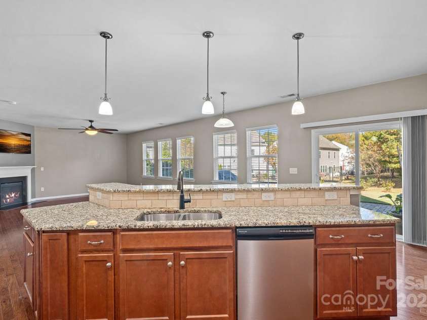 1349 Bridgeford Drive, Huntersville, NC 28078.  MLS# CAR4320318, YatesRealty ID 30883. 