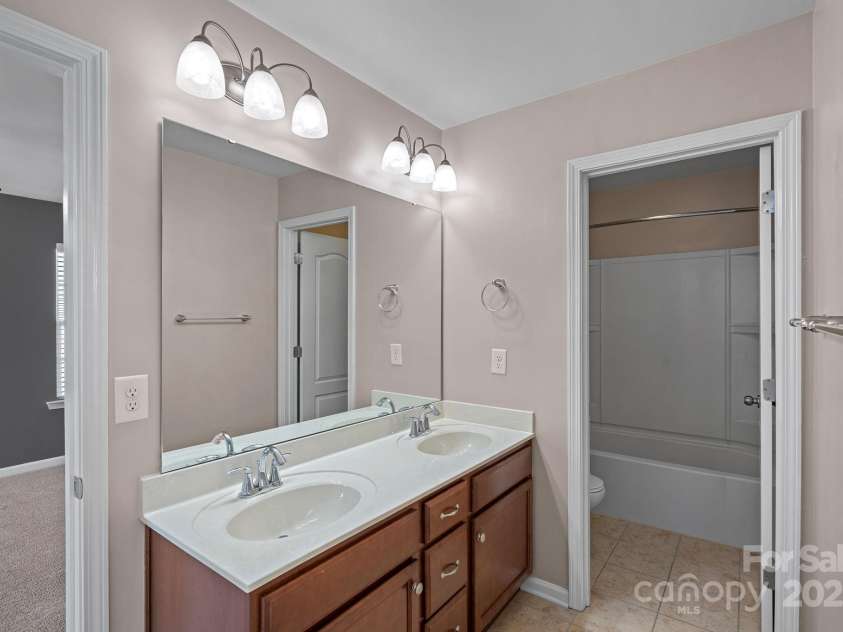 1349 Bridgeford Drive, Huntersville, NC 28078.  MLS# CAR4320318, YatesRealty ID 30883. Bathroom 2 upper level