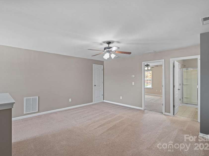1349 Bridgeford Drive, Huntersville, NC 28078.  MLS# CAR4320318, YatesRealty ID 30883. Third Floor Bonus