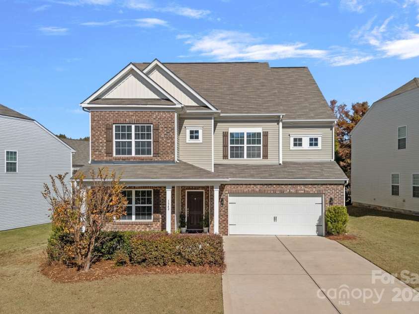1349 Bridgeford Drive, Huntersville, NC 28078.  MLS# CAR4320318, YatesRealty ID 30883. Welcome Home!!!