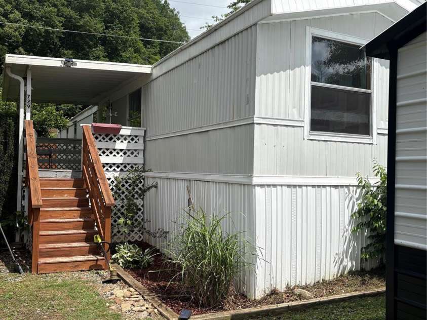 729 Don Felmet Road, Marshall, NC 28753.  MLS# CAR4386239, YatesRealty ID 30883. View from Rd