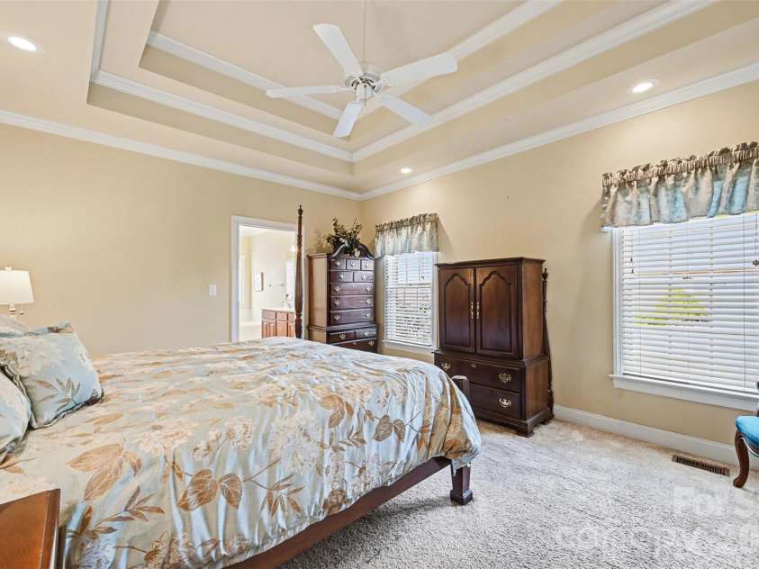 149 Howard Pond Loop, Statesville, NC 28625.  MLS# CAR4364523, YatesRealty ID 30884. Primary bedroom