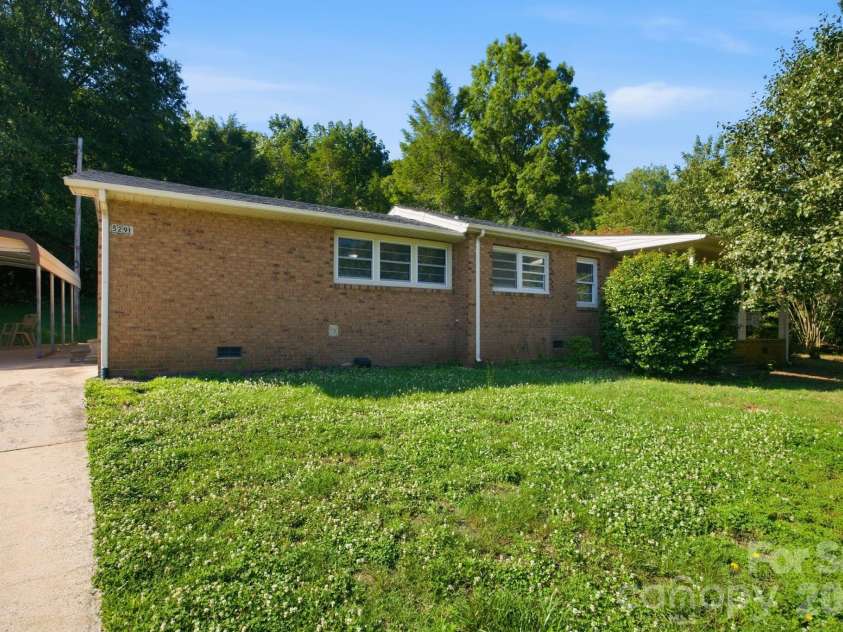 5291 Bandys Crossroads Road, Catawba, NC 28609.  MLS# CAR4389075, YatesRealty ID 30885. 