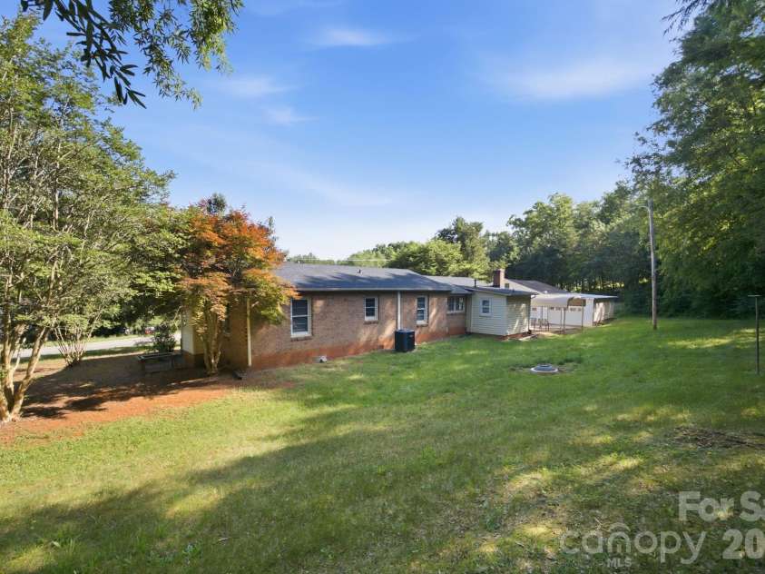 5291 Bandys Crossroads Road, Catawba, NC 28609.  MLS# CAR4389075, YatesRealty ID 30885. 