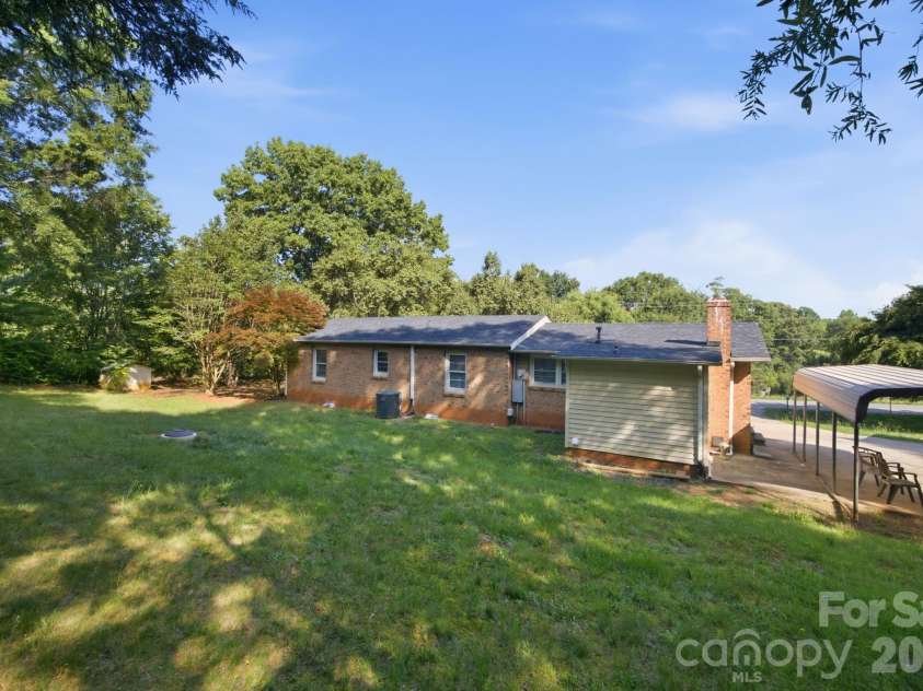 5291 Bandys Crossroads Road, Catawba, NC 28609.  MLS# CAR4389075, YatesRealty ID 30885. 