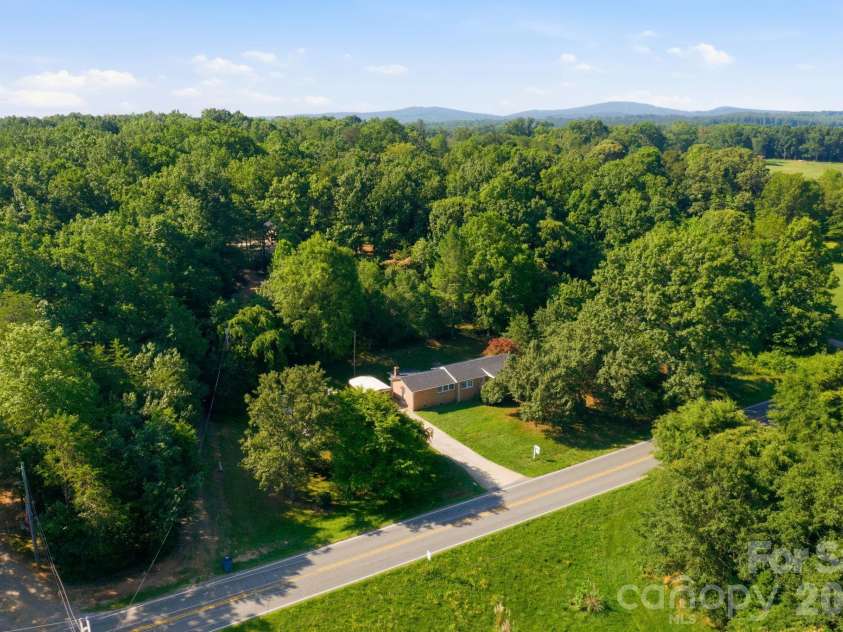 5291 Bandys Crossroads Road, Catawba, NC 28609.  MLS# CAR4389075, YatesRealty ID 30885. 