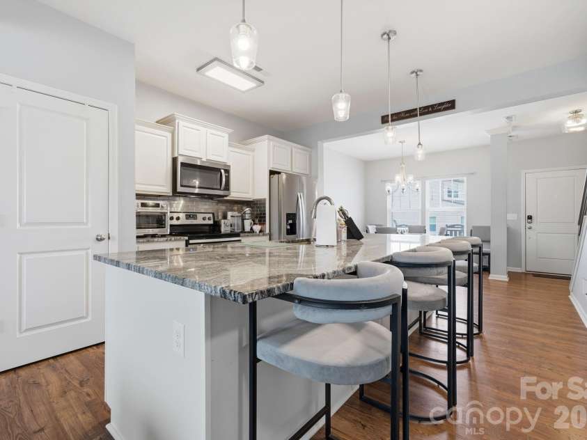 112 B Davenport Drive, Statesville, NC 28677.  MLS# CAR4385961, YatesRealty ID 30886. 