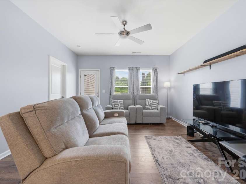 112 B Davenport Drive, Statesville, NC 28677.  MLS# CAR4385961, YatesRealty ID 30886. 