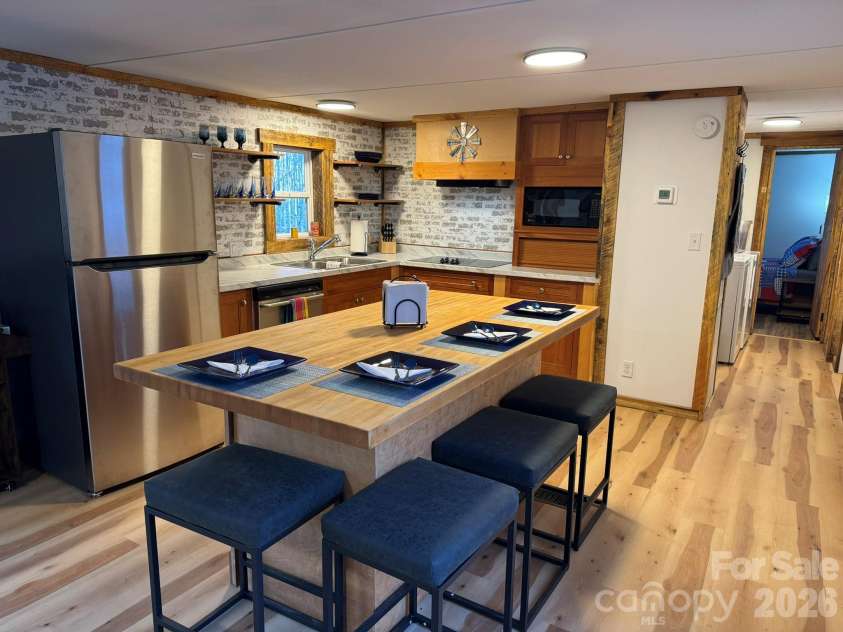 97 Whippoorwill Lane, Fairview, NC 28730.  MLS# CAR4377999, YatesRealty ID 30887. 2 bedroom rental kitchen