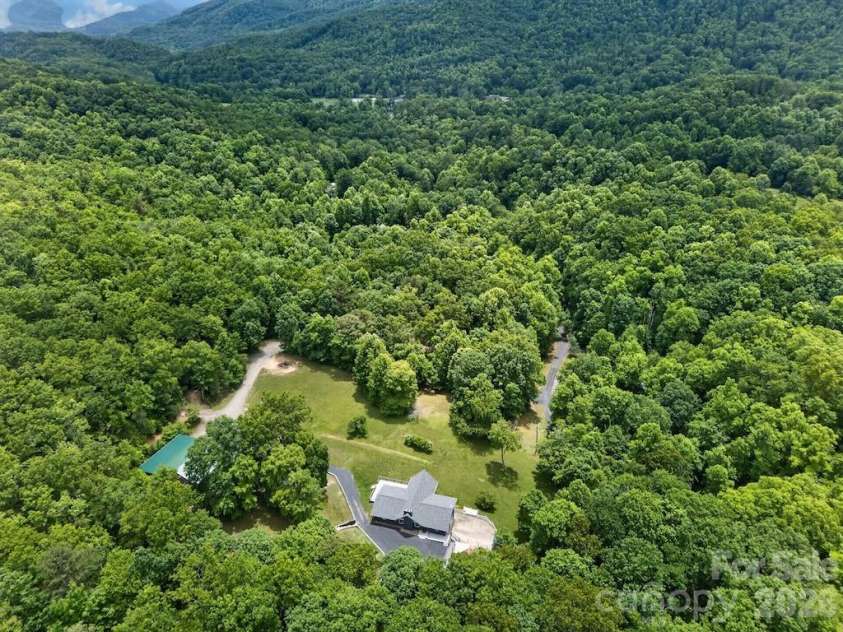 97 Whippoorwill Lane, Fairview, NC 28730.  MLS# CAR4402332, YatesRealty ID 30887. 