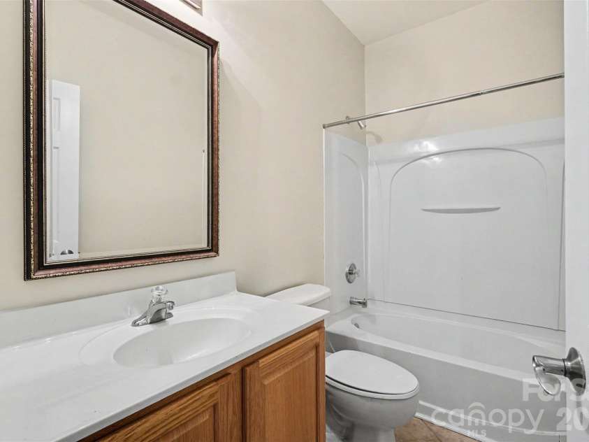6228 Colonial Garden Drive, Huntersville, NC 28078.  MLS# CAR4391192, YatesRealty ID 30888. 