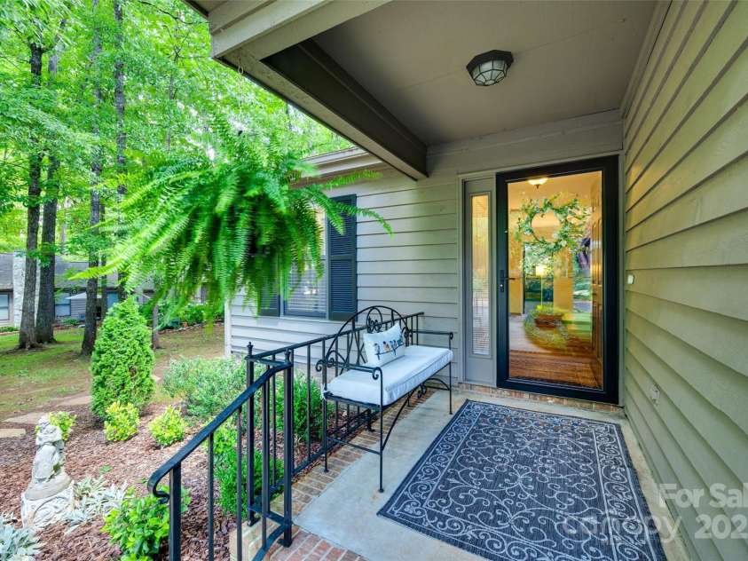 353 Tall Oaks Trail, Fort Mill, SC 29715.  MLS# CAR4270931, YatesRealty ID 30889. 