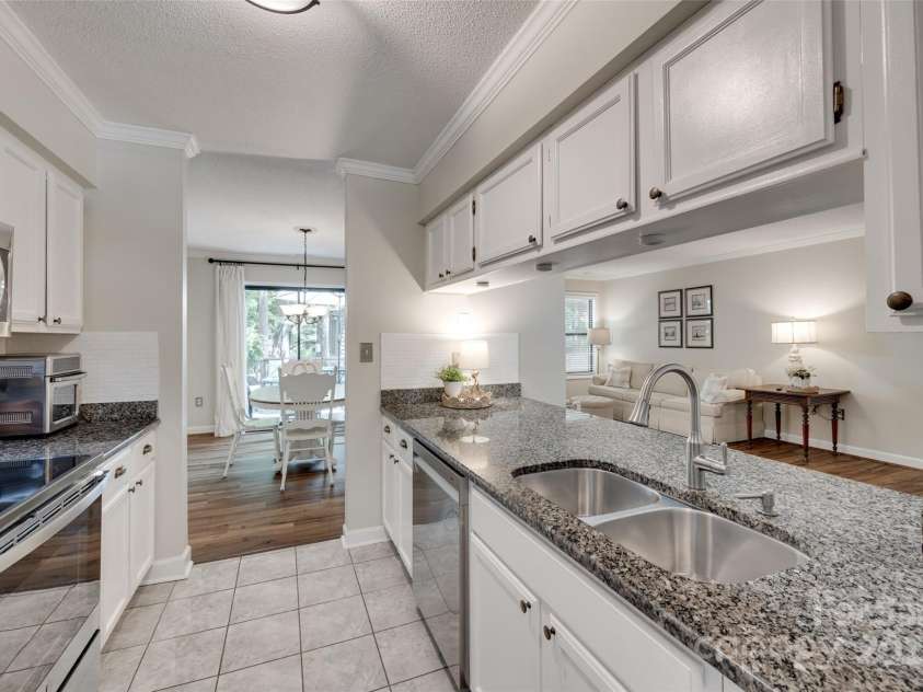 353 Tall Oaks Trail, Fort Mill, SC 29715.  MLS# CAR4270931, YatesRealty ID 30889. 