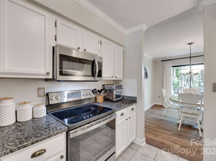 353 Tall Oaks Trail, Fort Mill, SC 29715.  MLS# CAR4270931, YatesRealty ID 30889. 