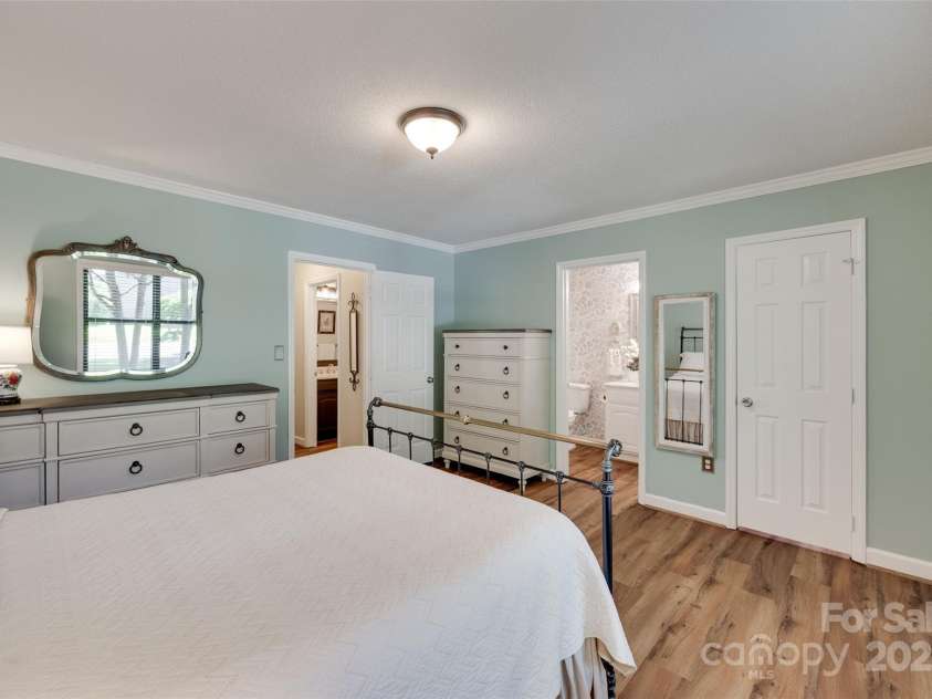353 Tall Oaks Trail, Fort Mill, SC 29715.  MLS# CAR4270931, YatesRealty ID 30889. 