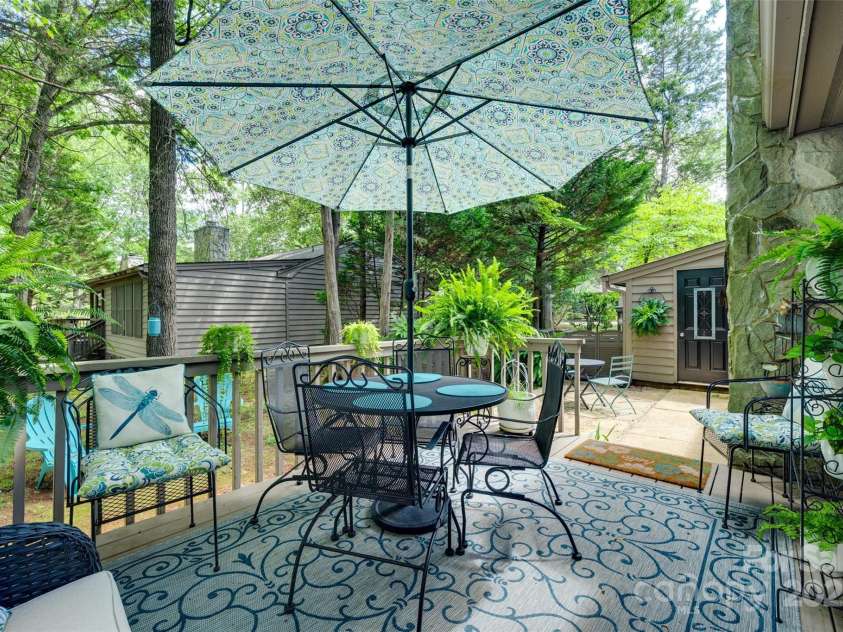 353 Tall Oaks Trail, Fort Mill, SC 29715.  MLS# CAR4270931, YatesRealty ID 30889. 
