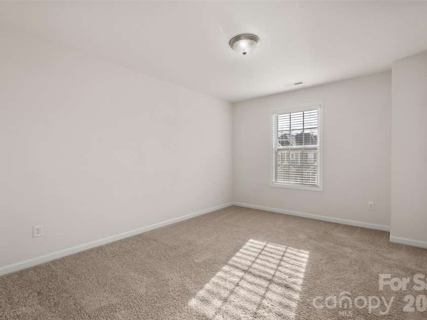 2015 Saddlebred Drive, Iron Station, NC 28080.  MLS# CAR4338671, YatesRealty ID 3089. 4th bed