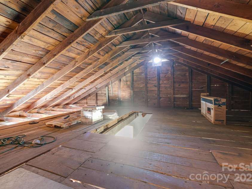 4243 Old Clyde Road, Clyde, NC 28721.  MLS# CAR4234400, YatesRealty ID 3089. Lots of upstairs storage in garage!