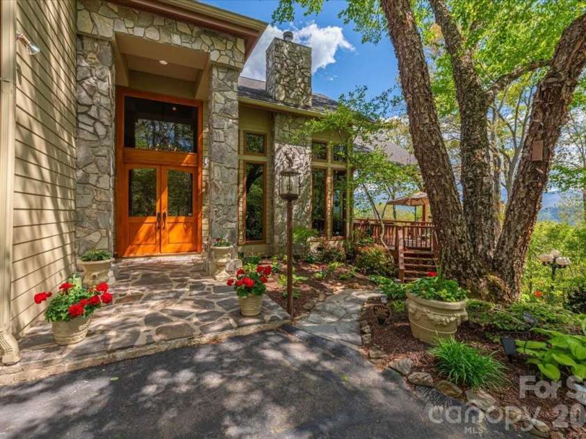 1108 Rocky Knob Road, Waynesville, NC 28786.  MLS# CAR4371644, YatesRealty ID 30890. Charming Entry