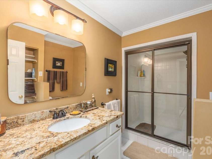 1108 Rocky Knob Road, Waynesville, NC 28786.  MLS# CAR4371644, YatesRealty ID 30890. Guest Bath Main Level