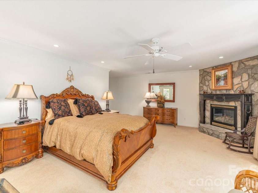 1108 Rocky Knob Road, Waynesville, NC 28786.  MLS# CAR4371644, YatesRealty ID 30890. Second Primary Upper Level
