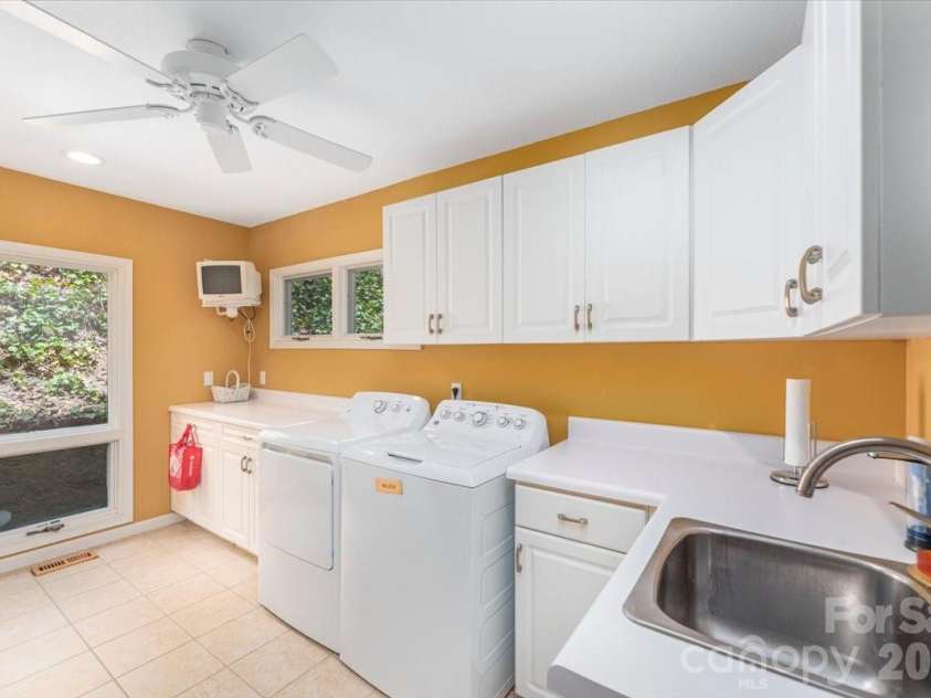 1108 Rocky Knob Road, Waynesville, NC 28786.  MLS# CAR4371644, YatesRealty ID 30890. Spacious Laundry Room