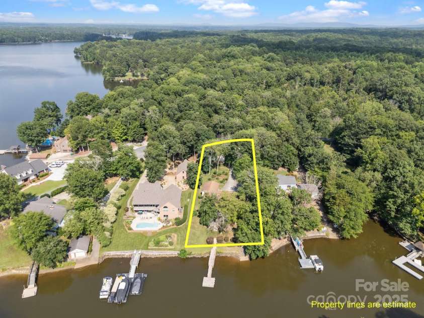 840 Deer Lake Run, Salisbury, NC 28146.  MLS# CAR4279838, YatesRealty ID 30890. 