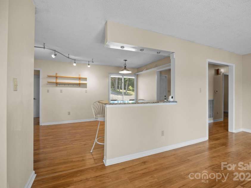 840 Deer Lake Run, Salisbury, NC 28146.  MLS# CAR4279838, YatesRealty ID 30890. From the Family room over looking Entry - Small bar