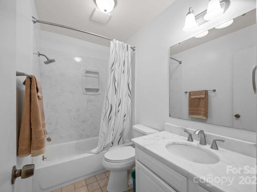 840 Deer Lake Run, Salisbury, NC 28146.  MLS# CAR4279838, YatesRealty ID 30890. Full bath-Main level