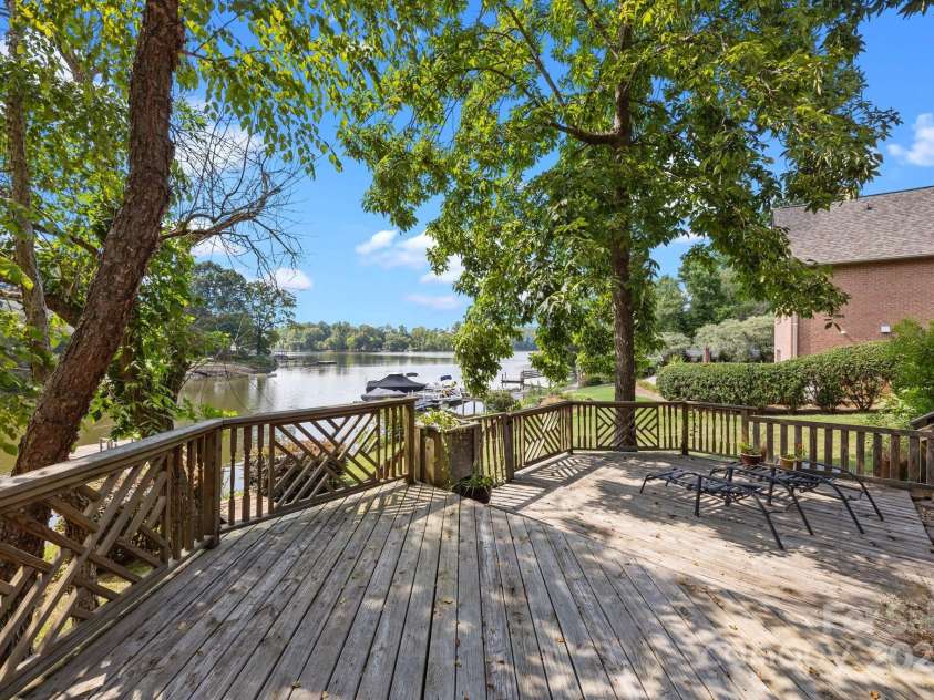 840 Deer Lake Run, Salisbury, NC 28146.  MLS# CAR4279838, YatesRealty ID 30890. Wonderful out door Living!
