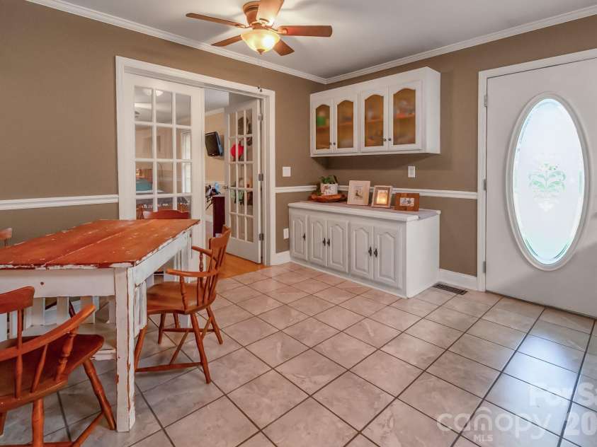 1240 Ponderosa Drive, Cassatt, SC 29032.  MLS# CAR4392472, YatesRealty ID 30891. 