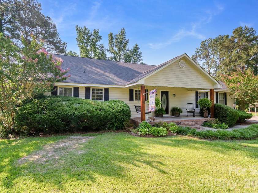1240 Ponderosa Drive, Cassatt, SC 29032.  MLS# CAR4392472, YatesRealty ID 30891. 
