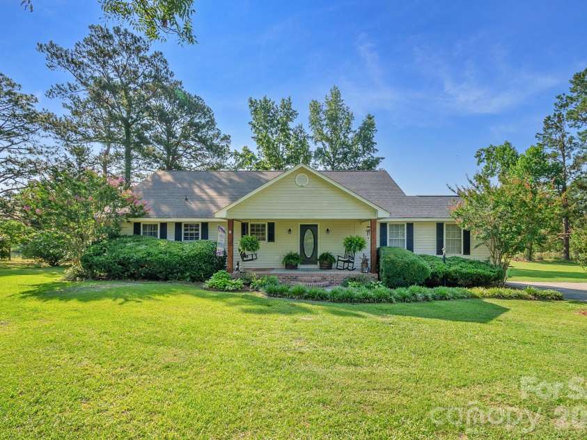 1240 Ponderosa Drive, Cassatt, SC 29032.  MLS# CAR4392472, YatesRealty ID 30891. 