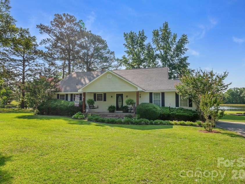 1240 Ponderosa Drive, Cassatt, SC 29032.  MLS# CAR4392472, YatesRealty ID 30891. 