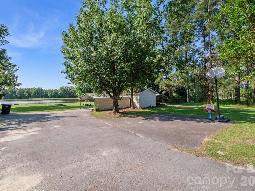 1240 Ponderosa Drive, Cassatt, SC 29032.  MLS# CAR4392472, YatesRealty ID 30891. 