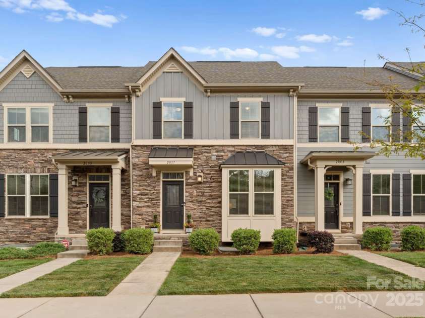 2037 Birchside Drive, Charlotte, NC 28205.  MLS# CAR4251542, YatesRealty ID 30891. 