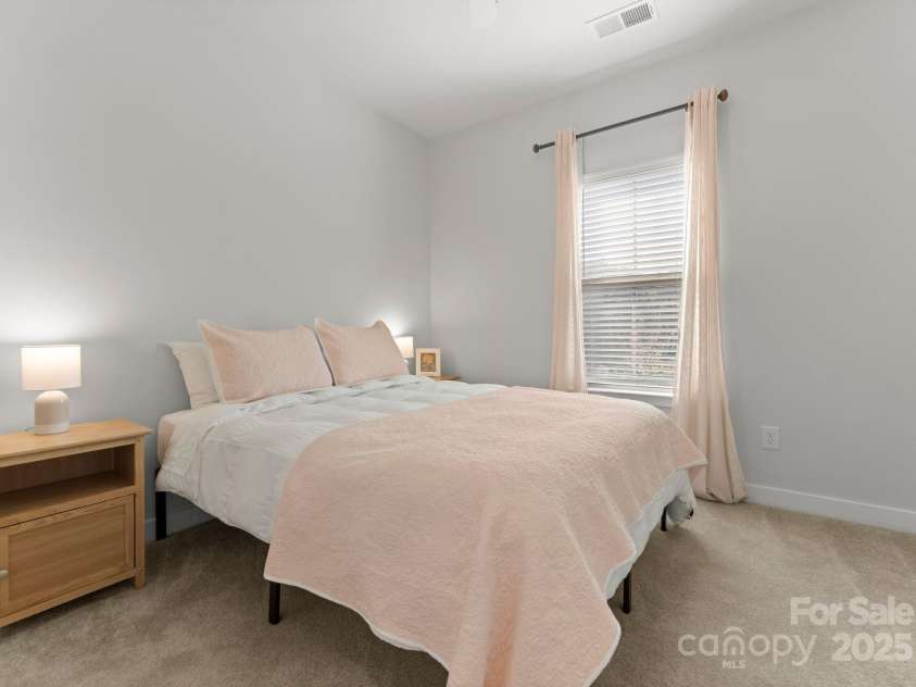 2037 Birchside Drive, Charlotte, NC 28205.  MLS# CAR4251542, YatesRealty ID 30891. 