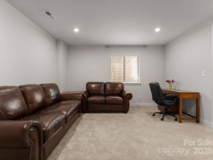 2037 Birchside Drive, Charlotte, NC 28205.  MLS# CAR4251542, YatesRealty ID 30891. 