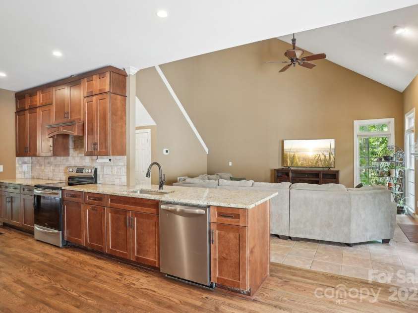 134 Lake Spring Loop, Mooresville, NC 28117.  MLS# CAR4261604, YatesRealty ID 30892. 