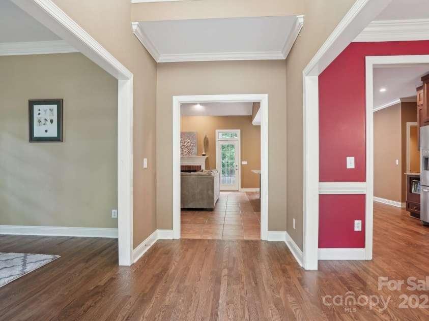 134 Lake Spring Loop, Mooresville, NC 28117.  MLS# CAR4307045, YatesRealty ID 30892. 2 Story Foyer Welcomes Guests