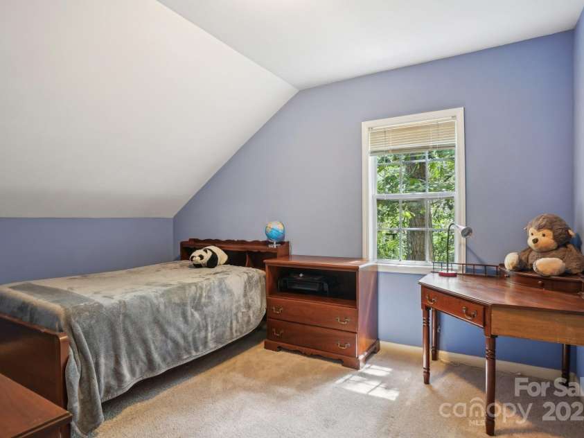 134 Lake Spring Loop, Mooresville, NC 28117.  MLS# CAR4307045, YatesRealty ID 30892. Flex Room