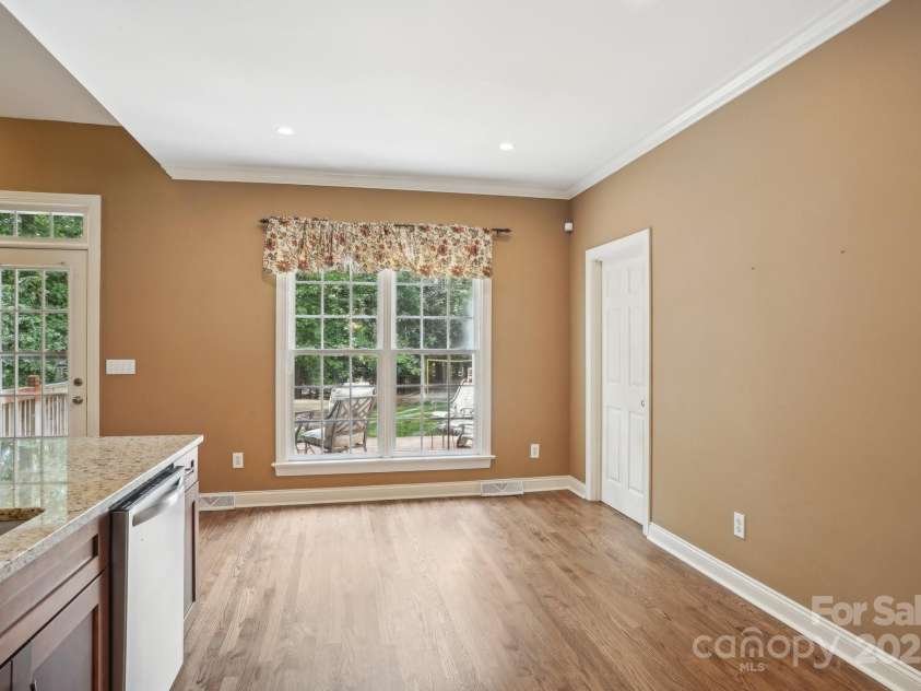 134 Lake Spring Loop, Mooresville, NC 28117.  MLS# CAR4307045, YatesRealty ID 30892. Nook