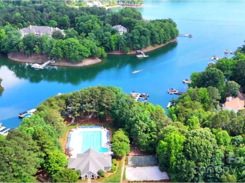 134 Lake Spring Loop, Mooresville, NC 28117.  MLS# CAR4307045, YatesRealty ID 30892. Resort Like Life-Style