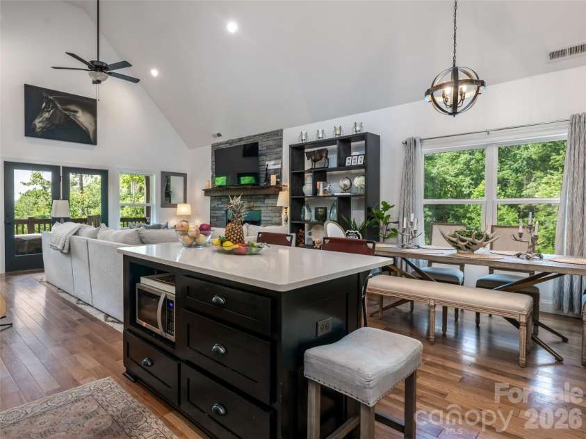 78 Boyd View Lane, Mills River, NC 28759.  MLS# CAR4394208, YatesRealty ID 30892. 