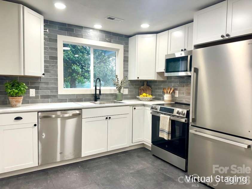 908 1st Street, Newton, NC 28658.  MLS# CAR4392573, YatesRealty ID 30893. 