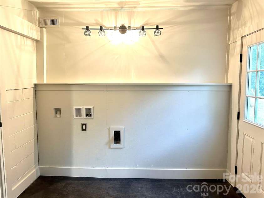 908 1st Street, Newton, NC 28658.  MLS# CAR4392573, YatesRealty ID 30893. Laundry Room
