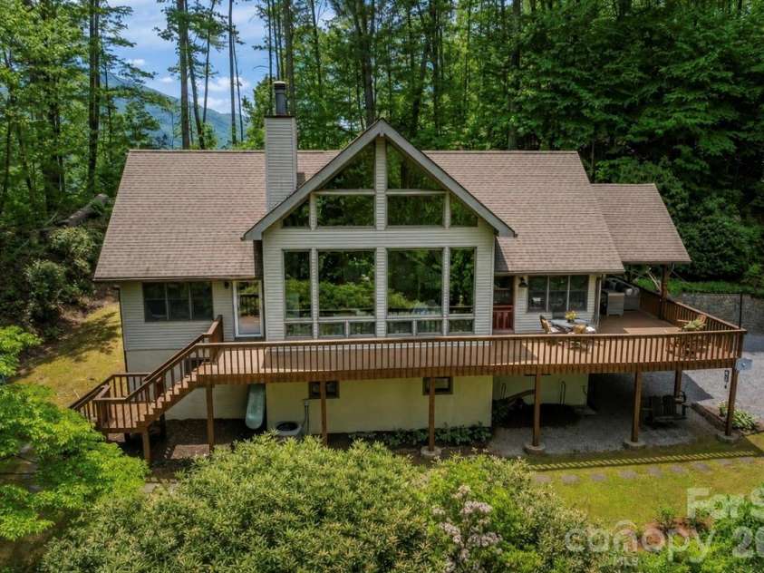 1551 Walnut Creek Road, Waynesville, NC 28786.  MLS# CAR4377381, YatesRealty ID 30894. 