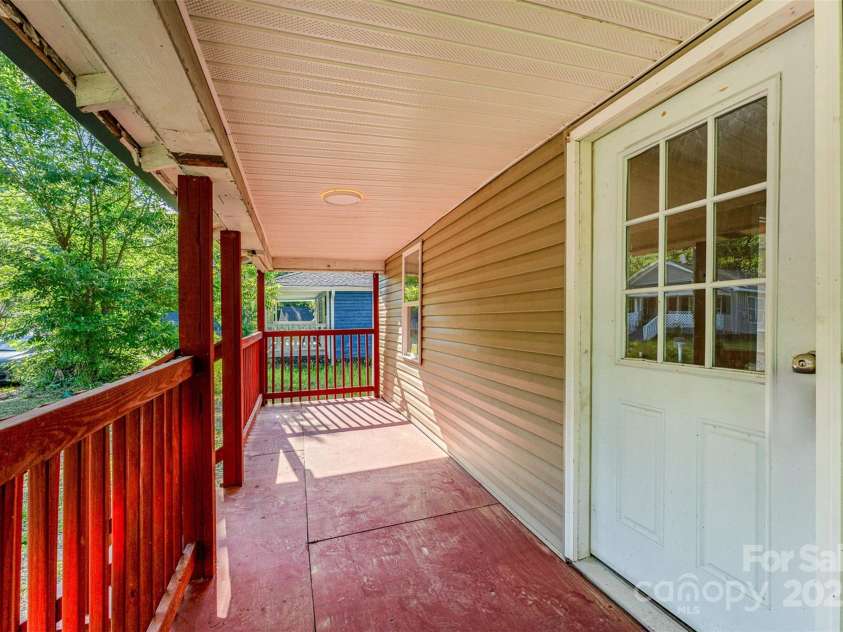 408 Orange Street, Shelby, NC 28150.  MLS# CAR4272889, YatesRealty ID 30894. 