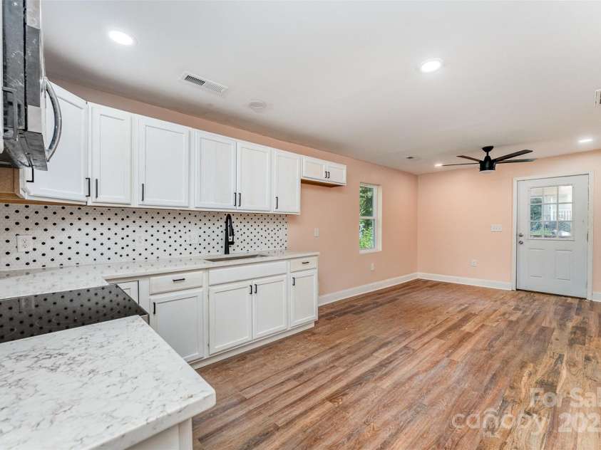 408 Orange Street, Shelby, NC 28150.  MLS# CAR4272889, YatesRealty ID 30894. 