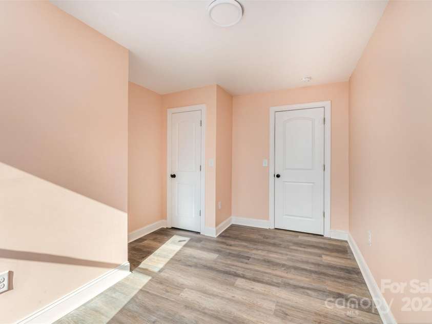 408 Orange Street, Shelby, NC 28150.  MLS# CAR4272889, YatesRealty ID 30894. 